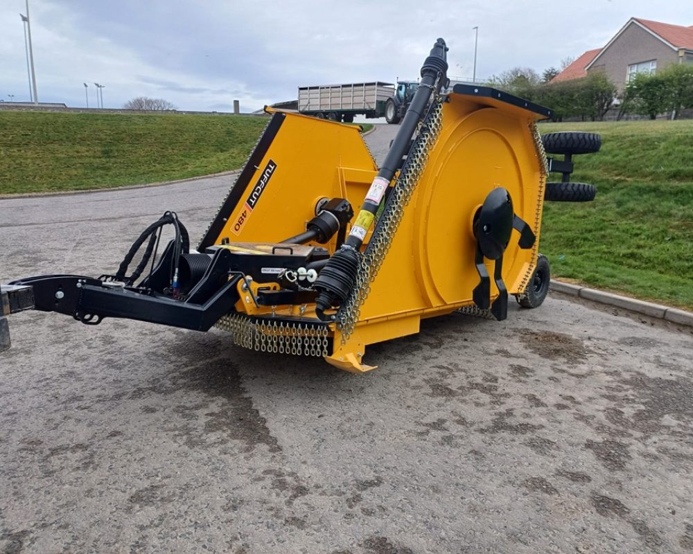 McCONNEL TUFFCUT 480 MCCONNEL MOWER