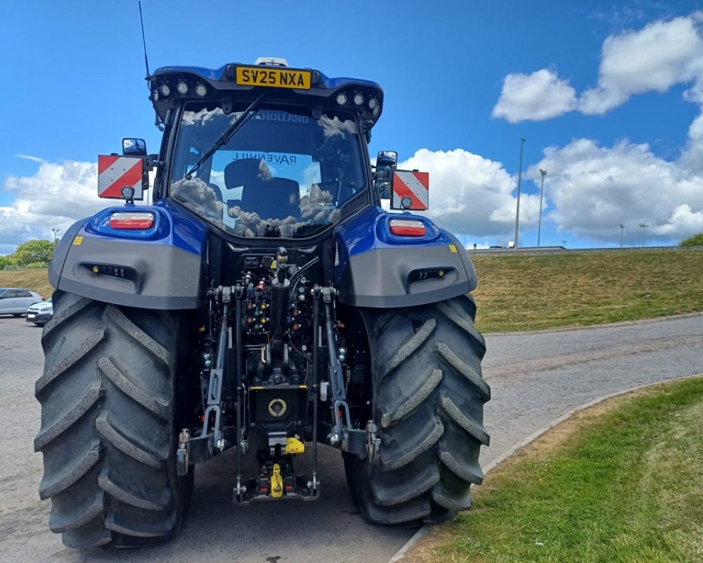 NH TRACTOR T7.315 HD AC NEW HOLLAND TRACTOR