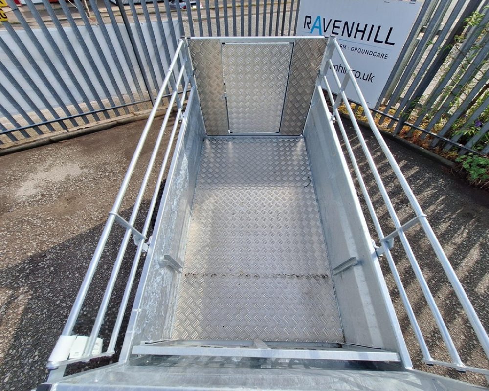 TOMLIN 1790 HO TOMLIN STOCK TRAILER