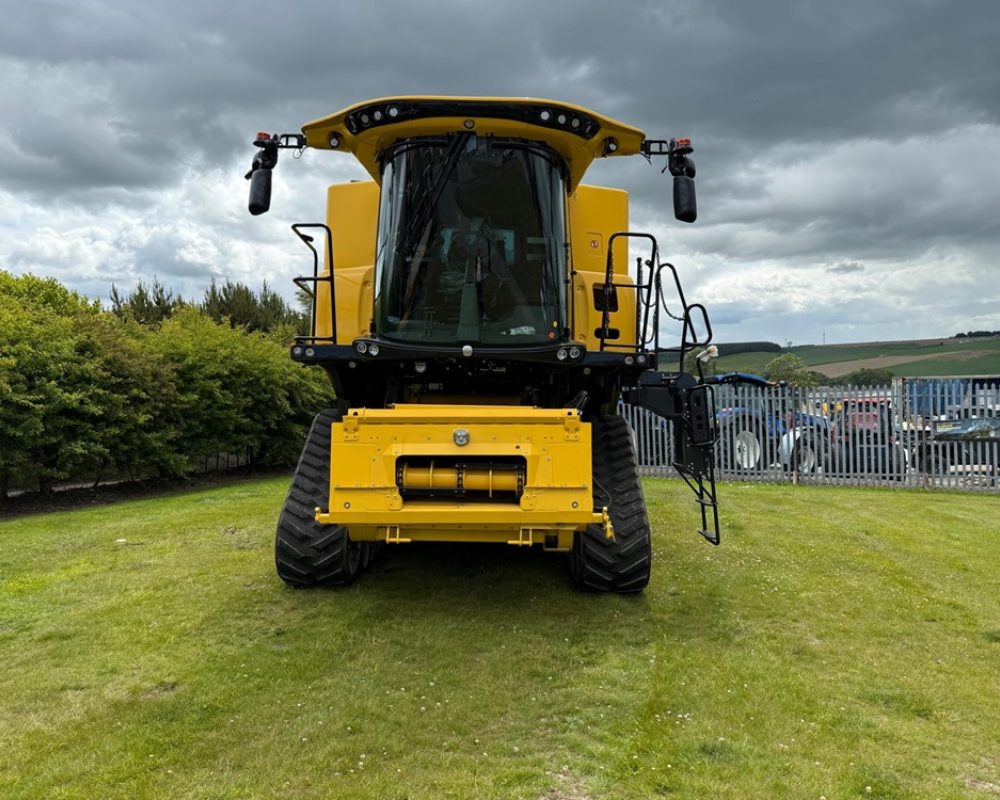 NH HARVESTER CR8.80 NEW HOLLAND COMBINE