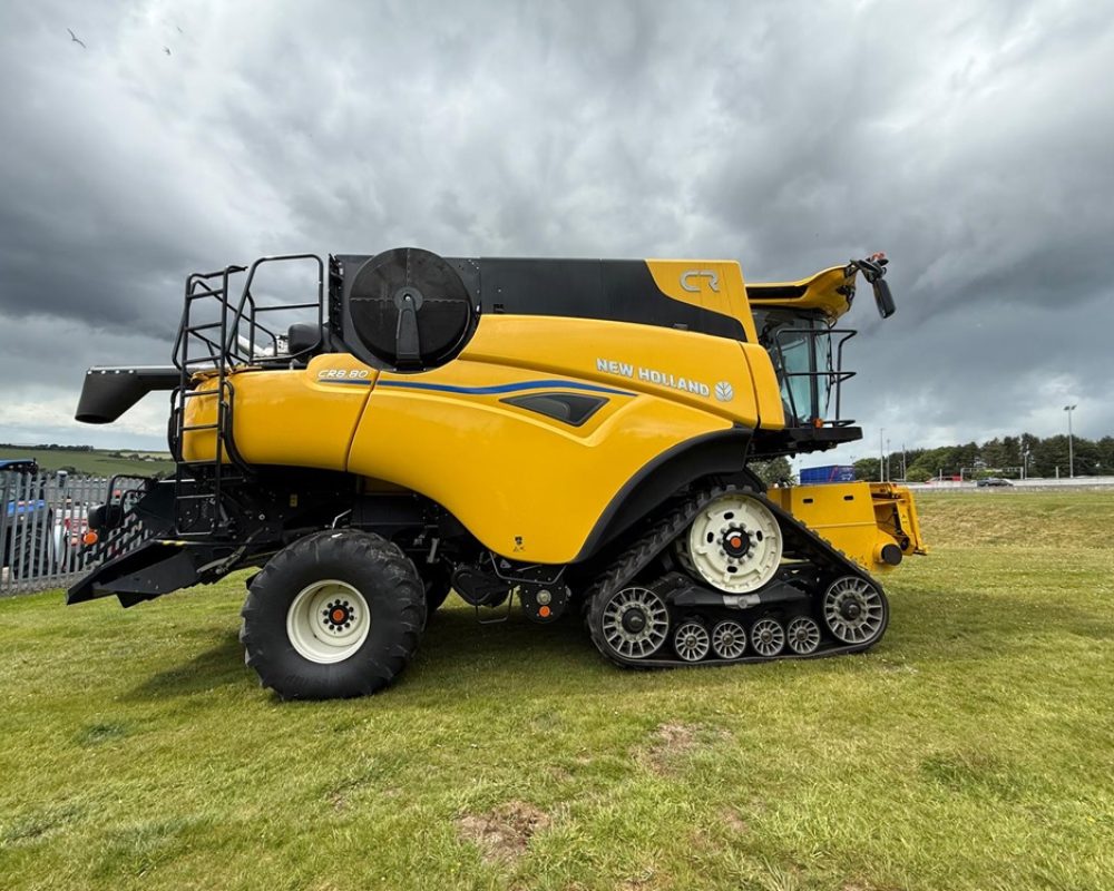 NH HARVESTER CR8.80 NEW HOLLAND COMBINE