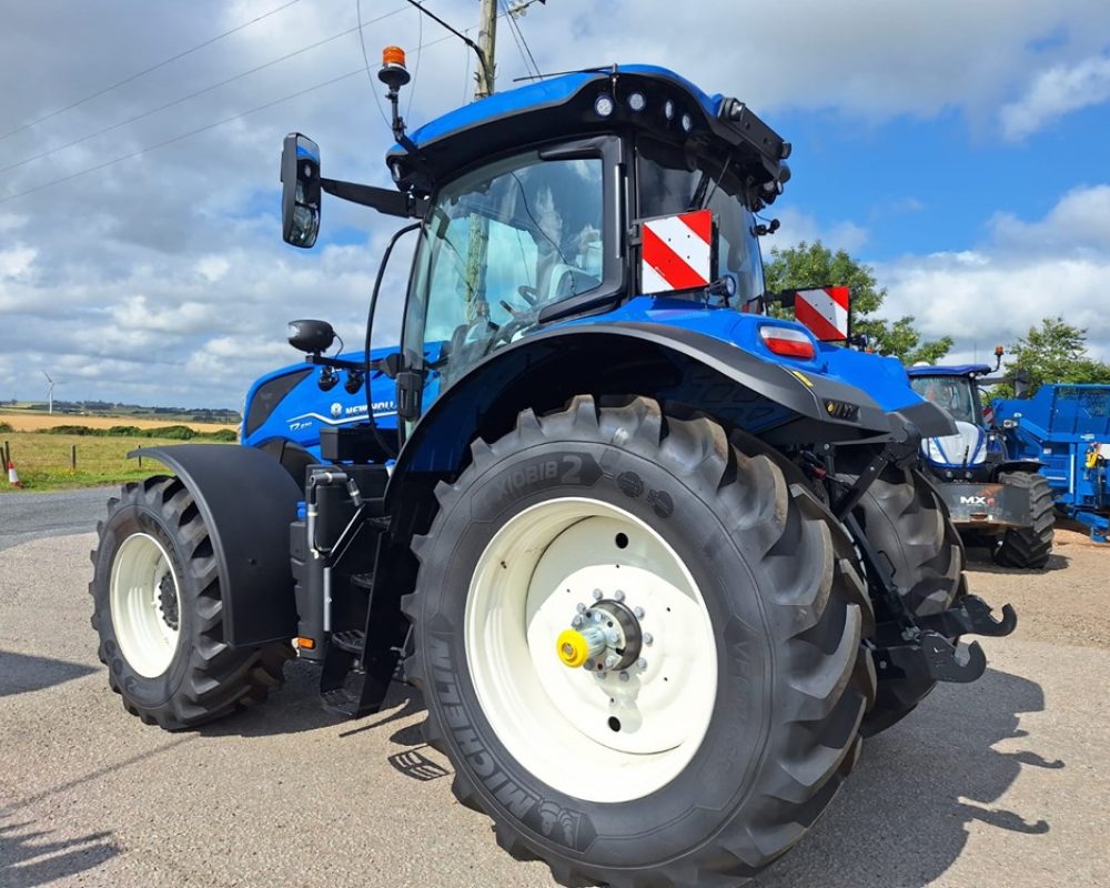 NH TRACTOR T7.270 AC NEW HOLLAND TRACTOR