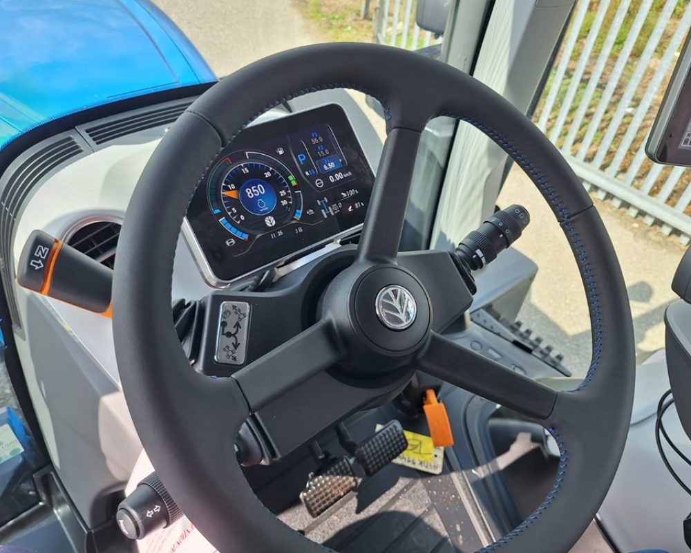 NH TRACTOR T7.270 AC NEW HOLLAND TRACTOR