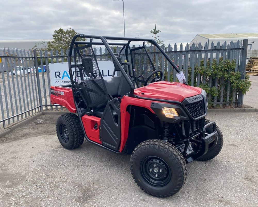 HONDA (UK) PIONEER 520 HONDA SXS520M2 DEMO