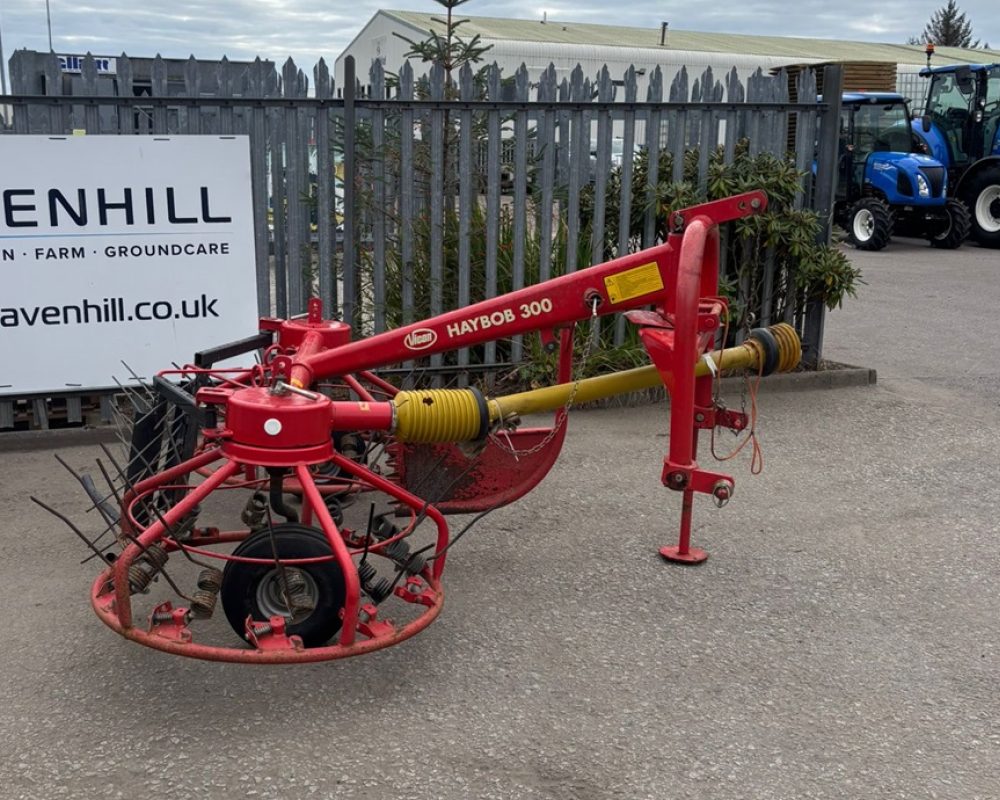 VICON HAYBOB 300 VICON HAY TEDDER