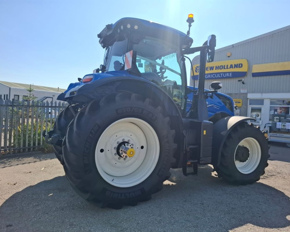 NH TRACTOR T7.245 AC NEW HOLLAND TRACTOR
