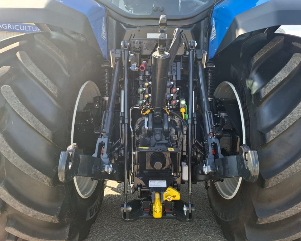 NH TRACTOR T7.245 AC NEW HOLLAND TRACTOR