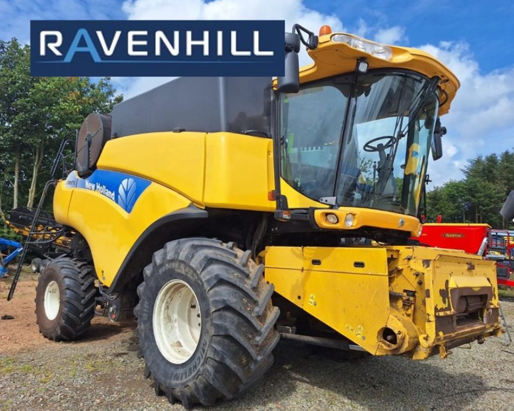 NH HARVESTER CR9070 NEW HOLLAND COMBINE