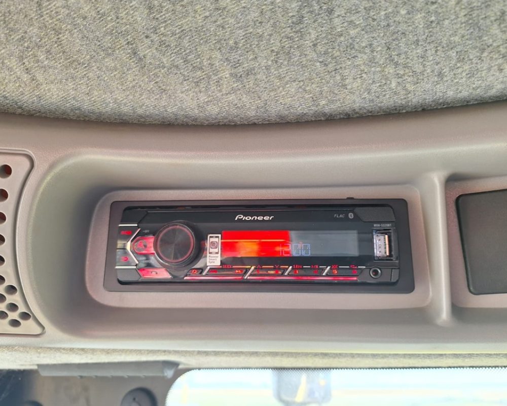 NH HARVESTER CR9070 NEW HOLLAND COMBINE