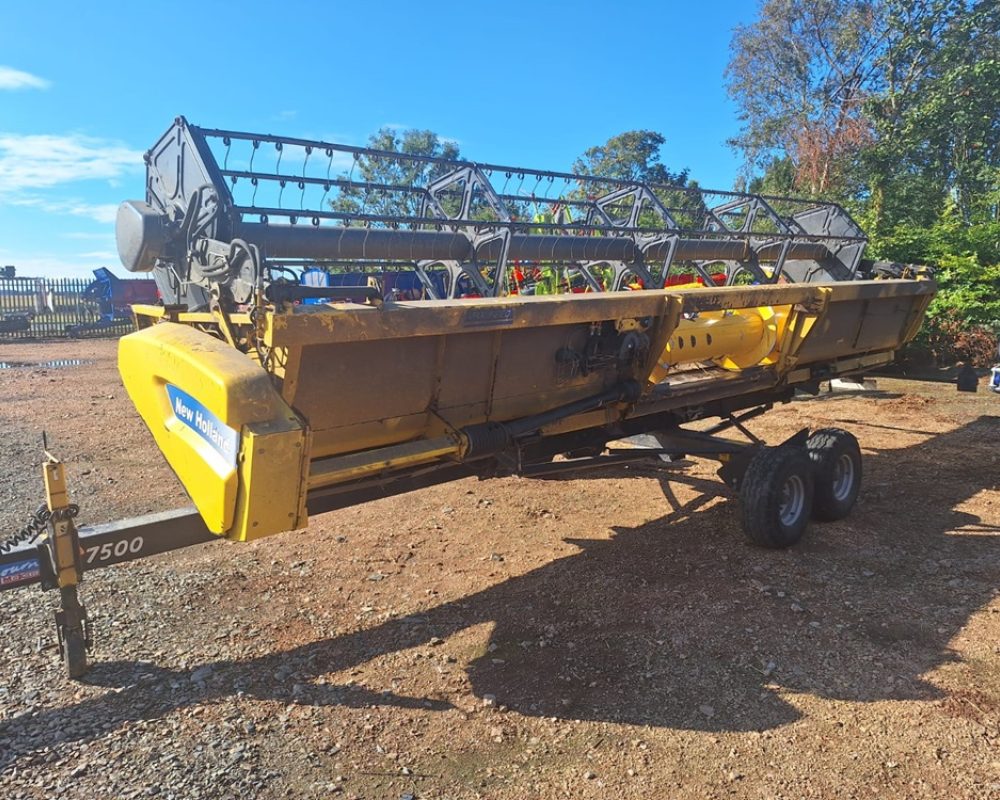 NH HARVESTER CR9070 NEW HOLLAND COMBINE