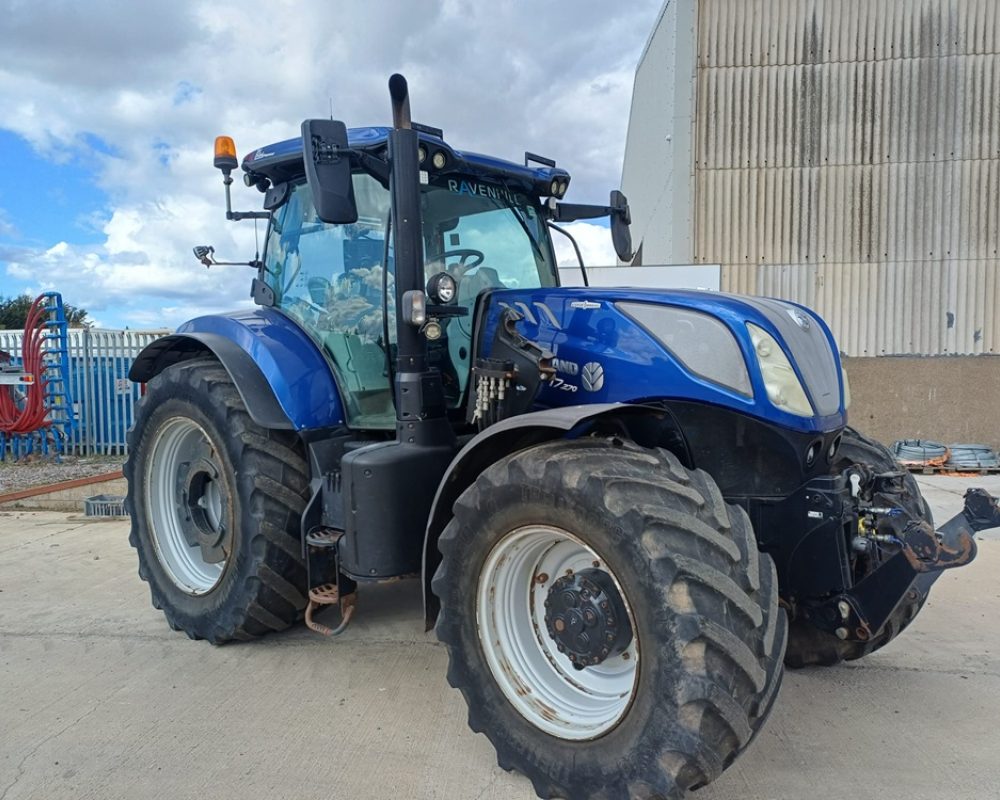 NH TRACTOR T7.270 AC NEW HOLLAND TRACTOR