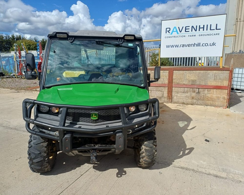 JOHN DEERE GATOR XUV865M JOHN DEERE