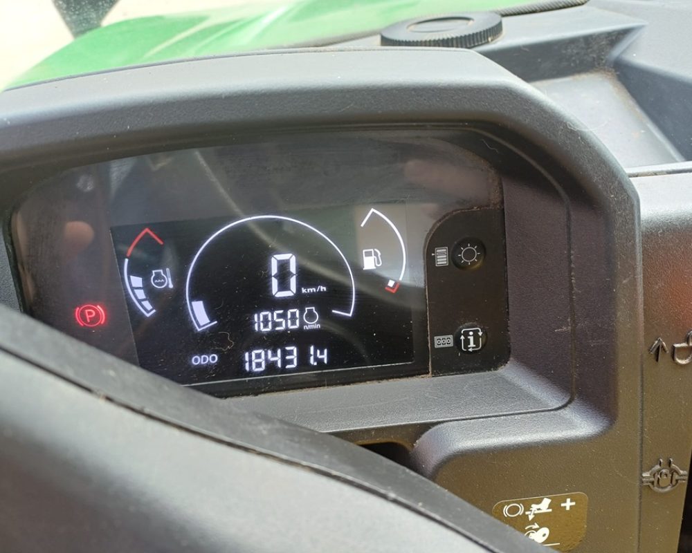 JOHN DEERE GATOR XUV865M JOHN DEERE