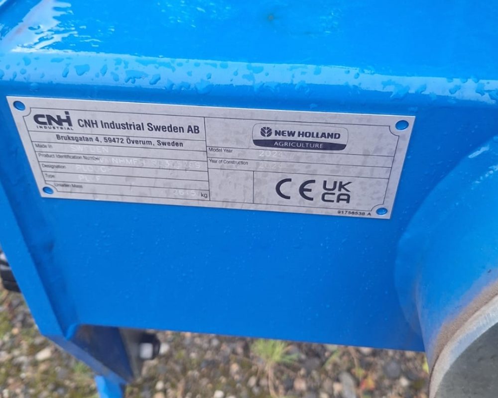 NH IMPLEMENTS PHH4 NEW HOLLAND PLOUGH