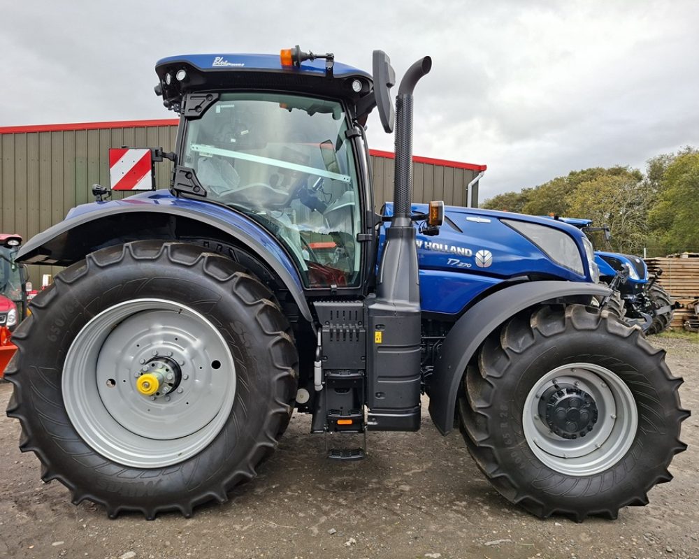 NH TRACTOR T7.270 AC NEW HOLLAND TRACTOR