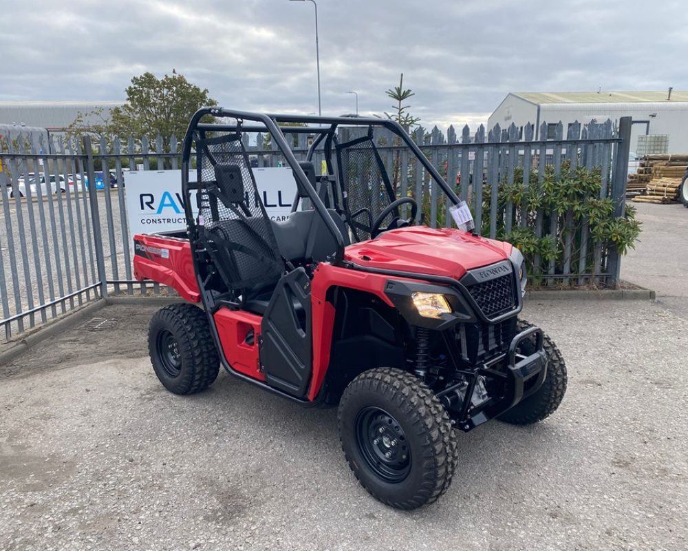 HONDA (UK) PIONEER 520 HONDA SXS520M2