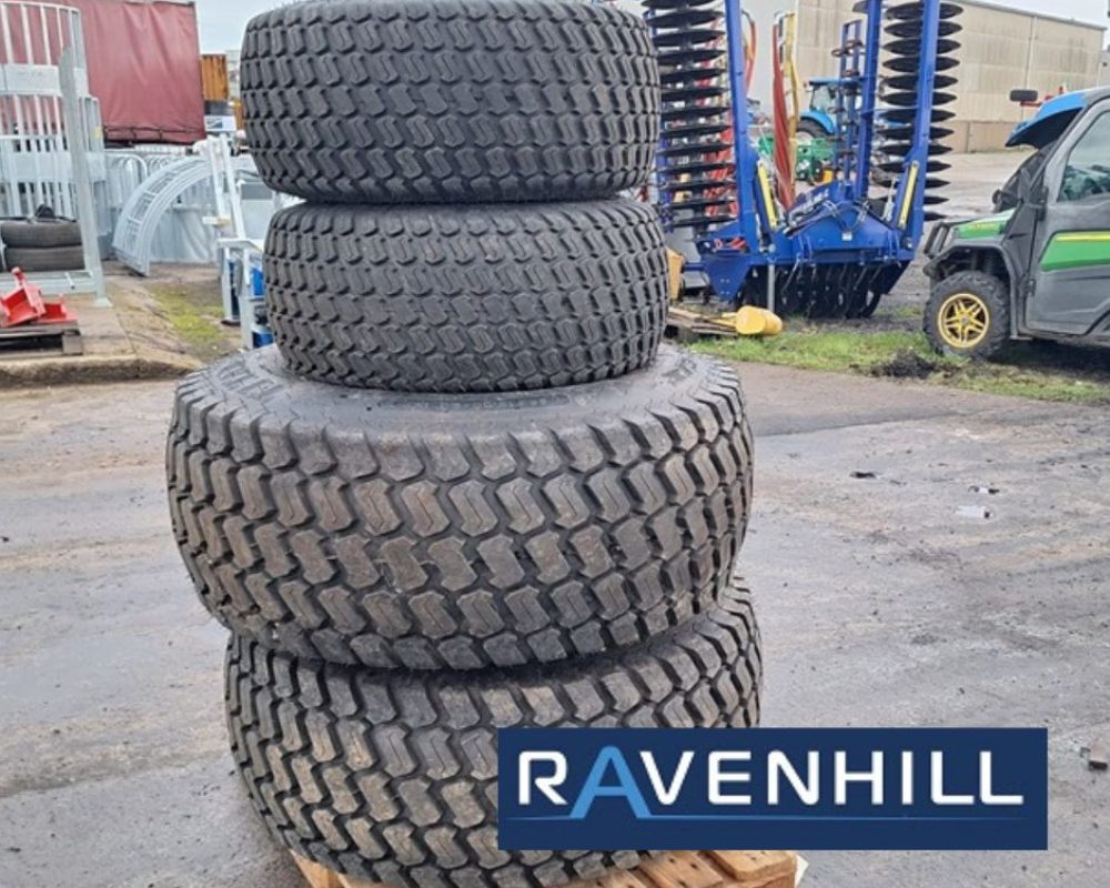 TYRES AND TUBES 1 X SET TURF TYRES