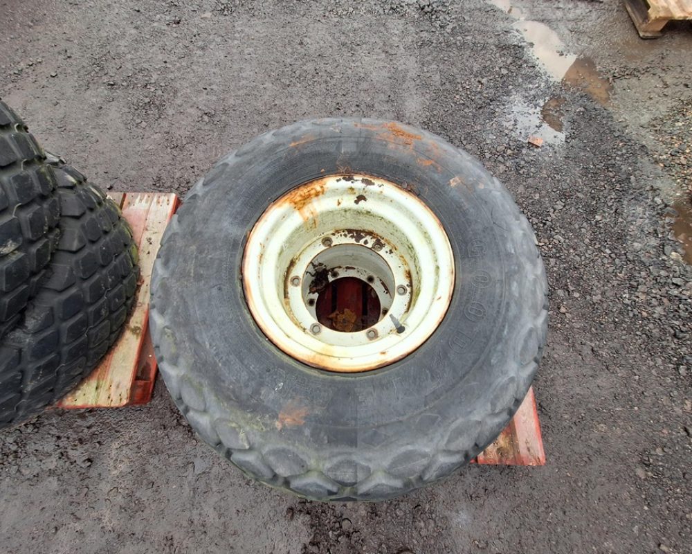 MISCELLANEOUS TURF TYRES TO SUIT NH TN75DA